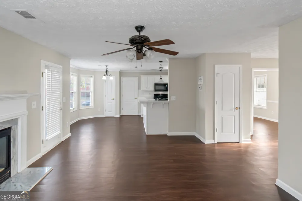 112 Wyckliffe DR Locust Grove, GA 30248