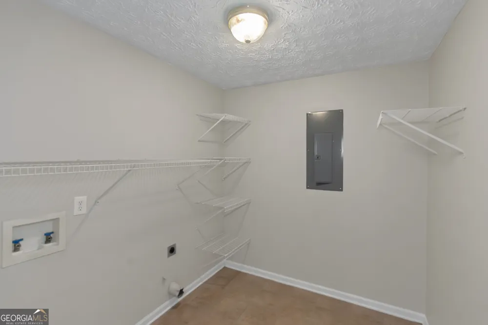 112 Wyckliffe DR Locust Grove, GA 30248