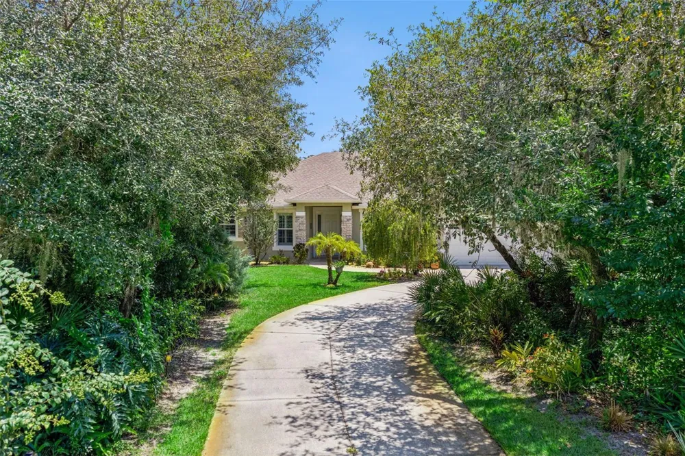11540 NELLIE OAKS BEND Clermont, FL 34711