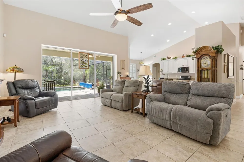 11540 NELLIE OAKS BEND Clermont, FL 34711
