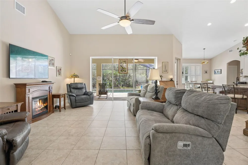 11540 NELLIE OAKS BEND Clermont, FL 34711