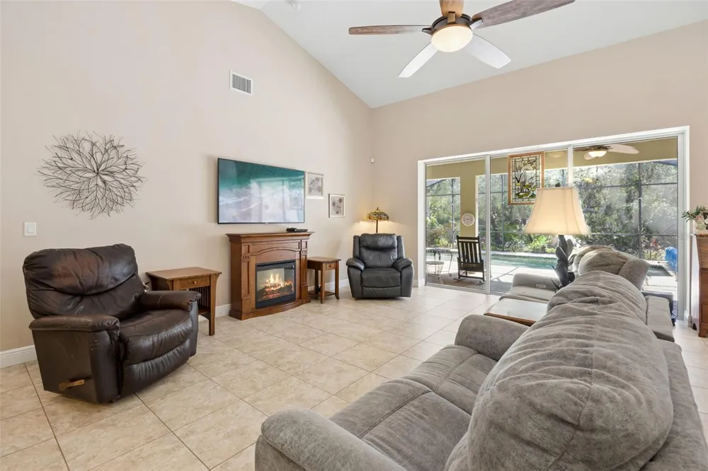 11540 NELLIE OAKS BEND Clermont, FL 34711