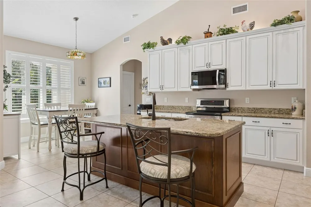 11540 NELLIE OAKS BEND Clermont, FL 34711