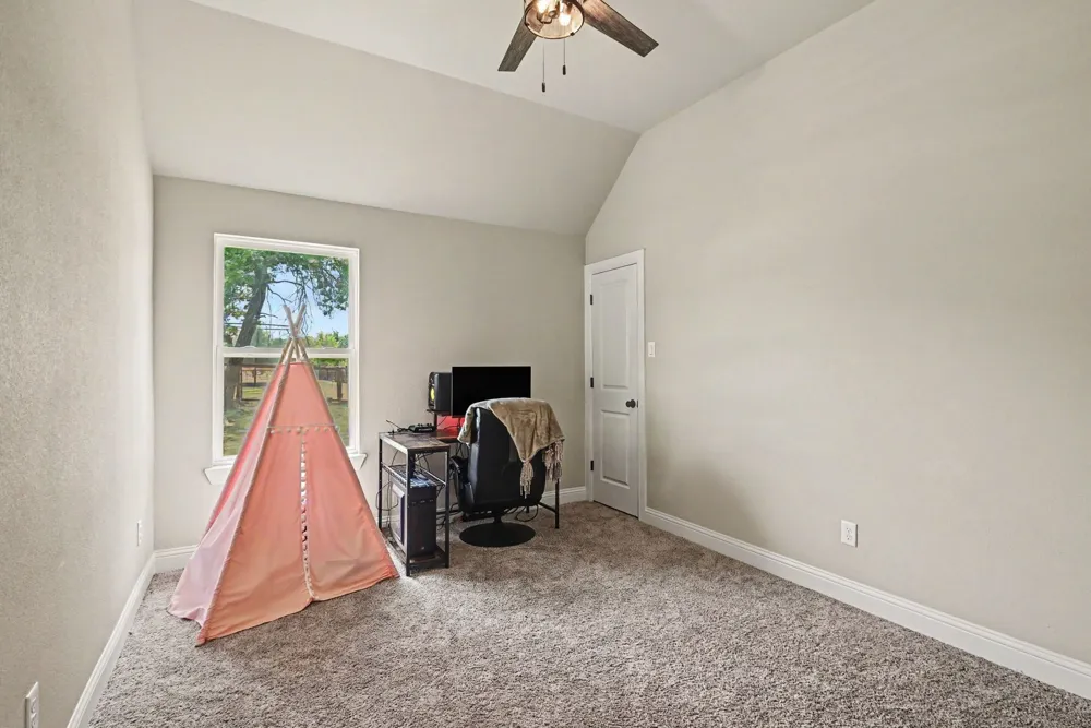 2044 Redemption Drive Weatherford, TX 76088