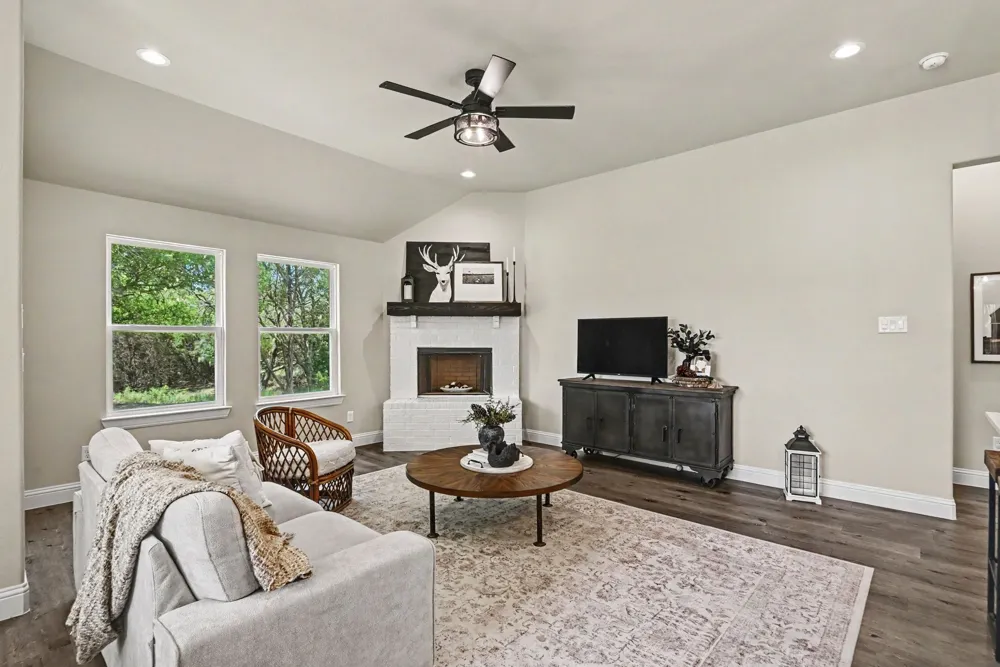 2044 Redemption Drive Weatherford, TX 76088