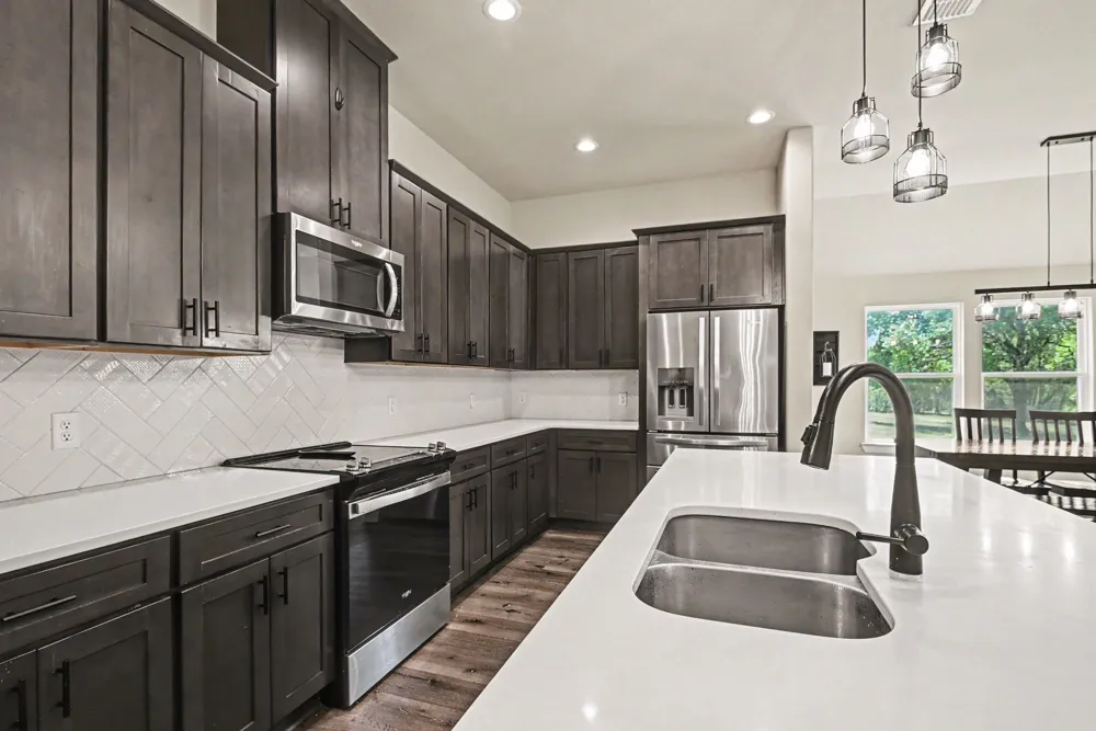 2044 Redemption Drive Weatherford, TX 76088