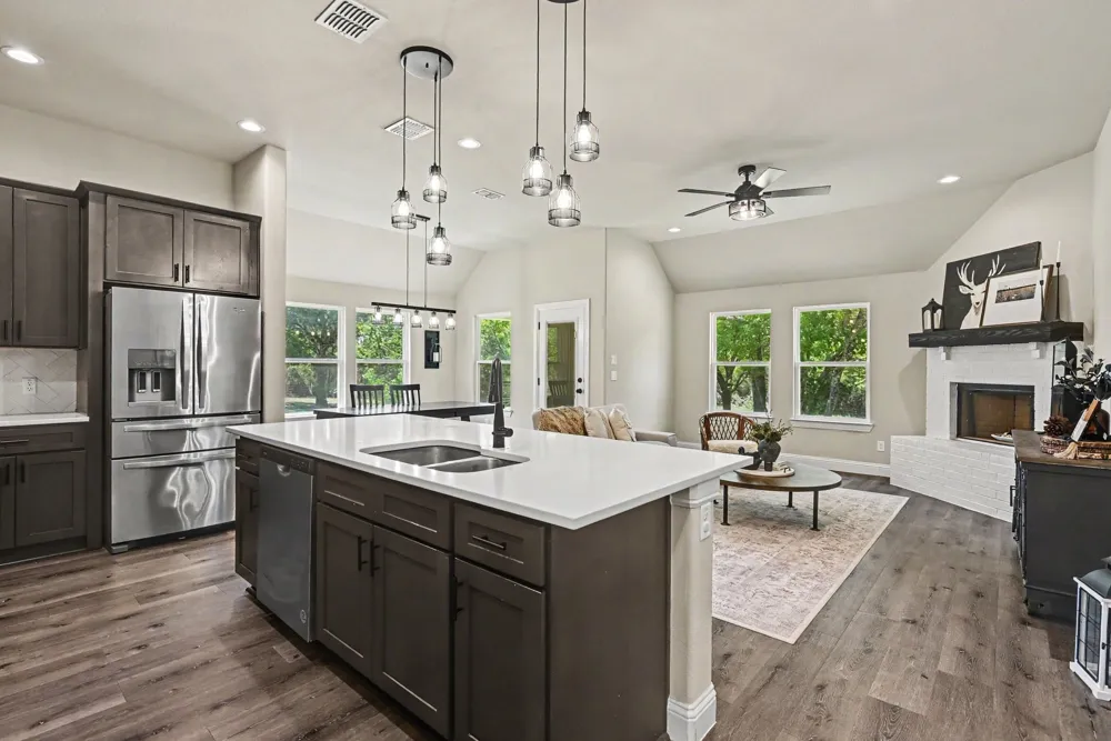 2044 Redemption Drive Weatherford, TX 76088