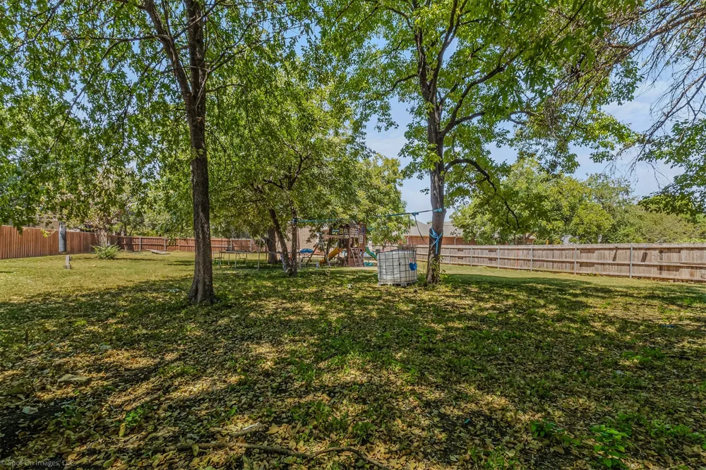 2640 Morgan Drive Dallas, TX 75241