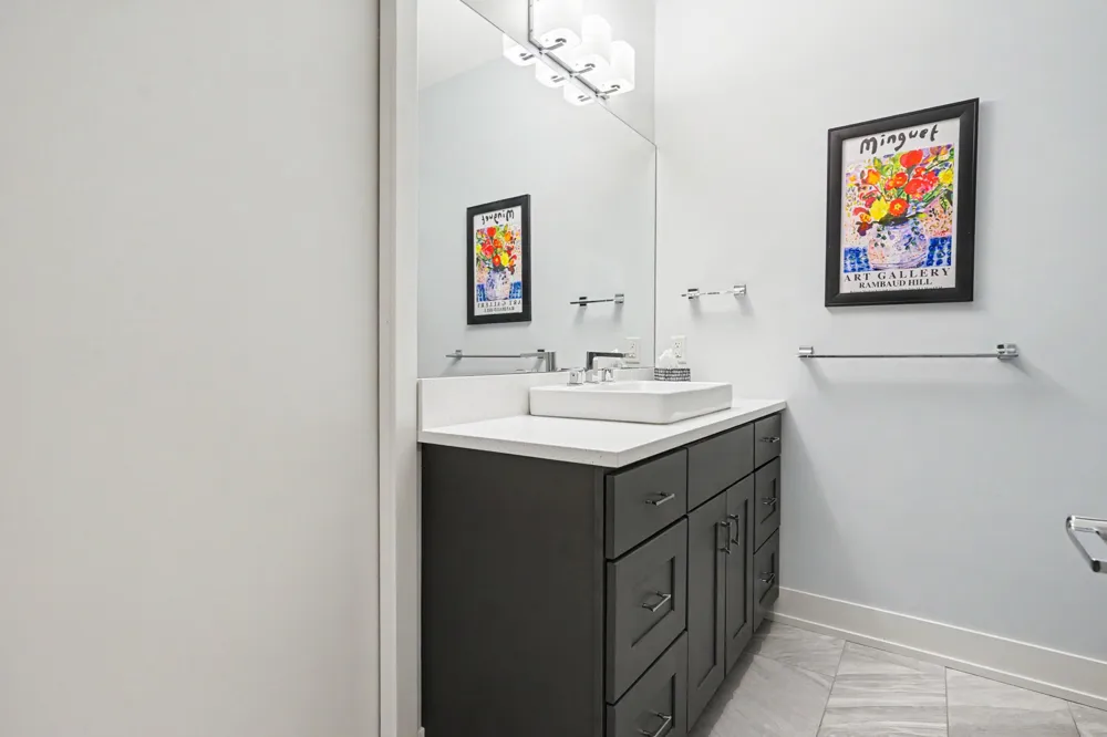 110 Central Avenue #106 Holland, MI 49423