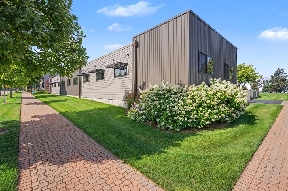 110 Central Avenue #106 Holland, MI 49423