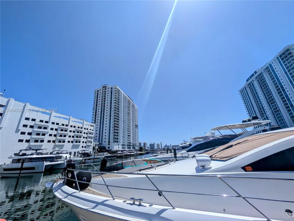 17301 Biscayne Blvd #1501 North Miami Beach, FL 33160