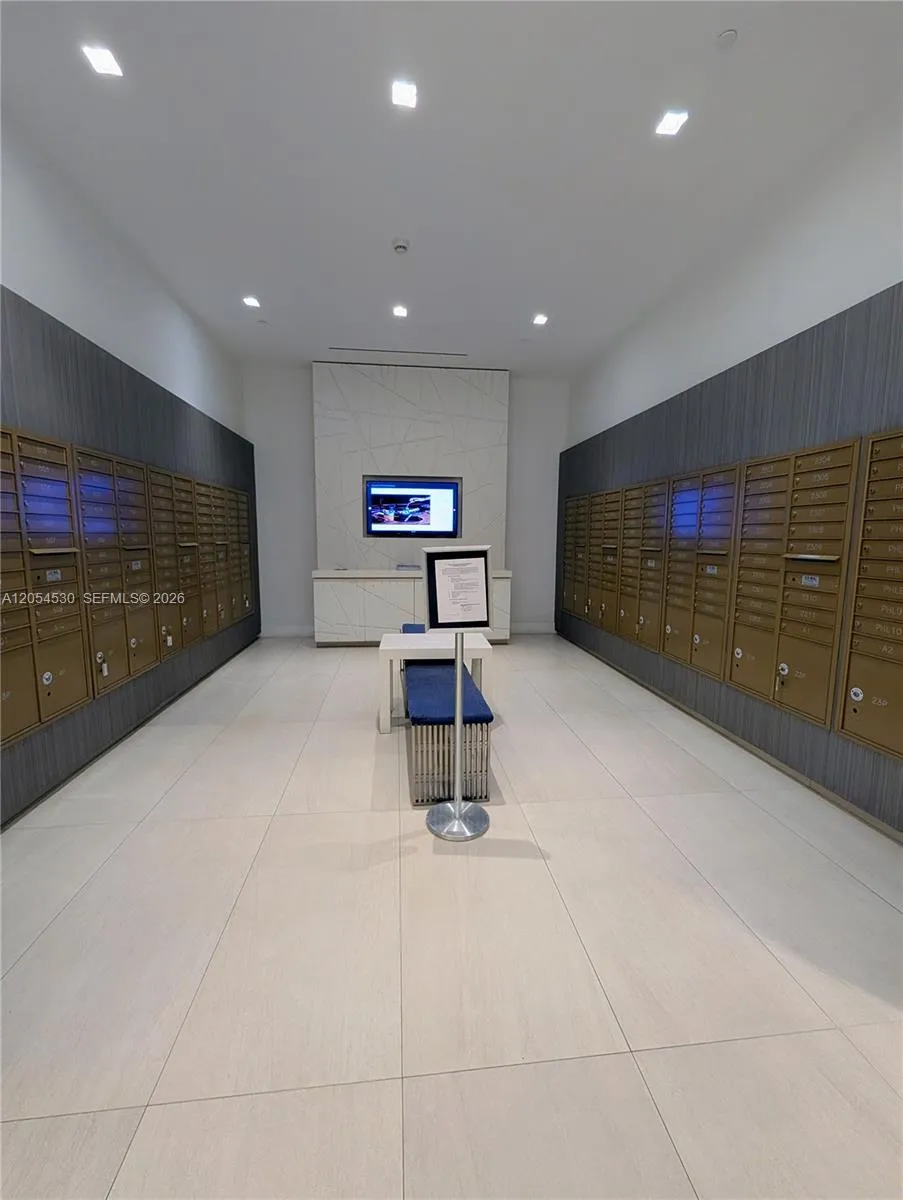 17301 Biscayne Blvd #1501 North Miami Beach, FL 33160