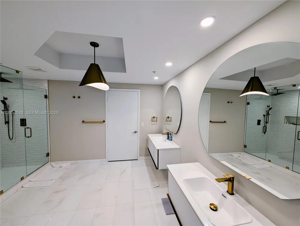 17301 Biscayne Blvd #1501 North Miami Beach, FL 33160