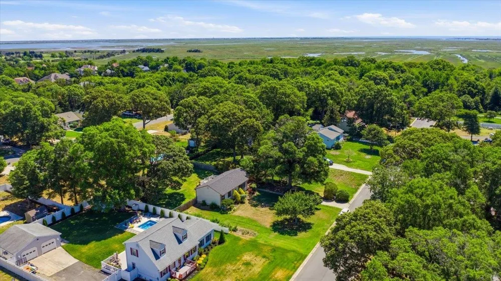 112 Central Avenue Cape May Court House, NJ 08210