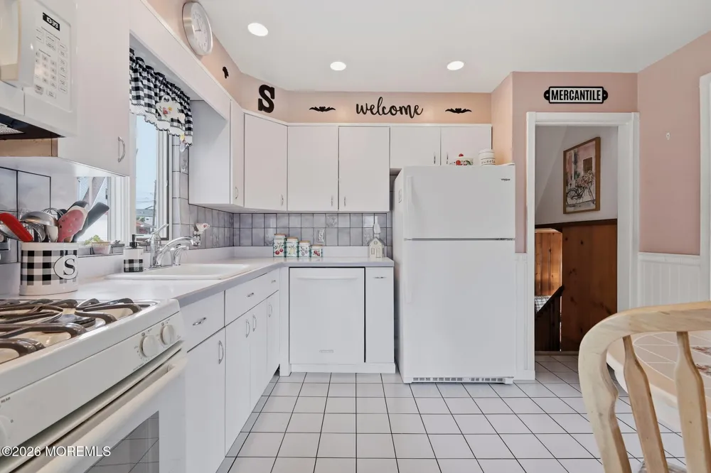 381 Carteret Avenue Carteret, NJ 07008