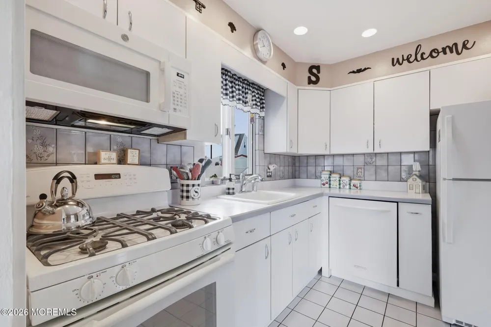 381 Carteret Avenue Carteret, NJ 07008
