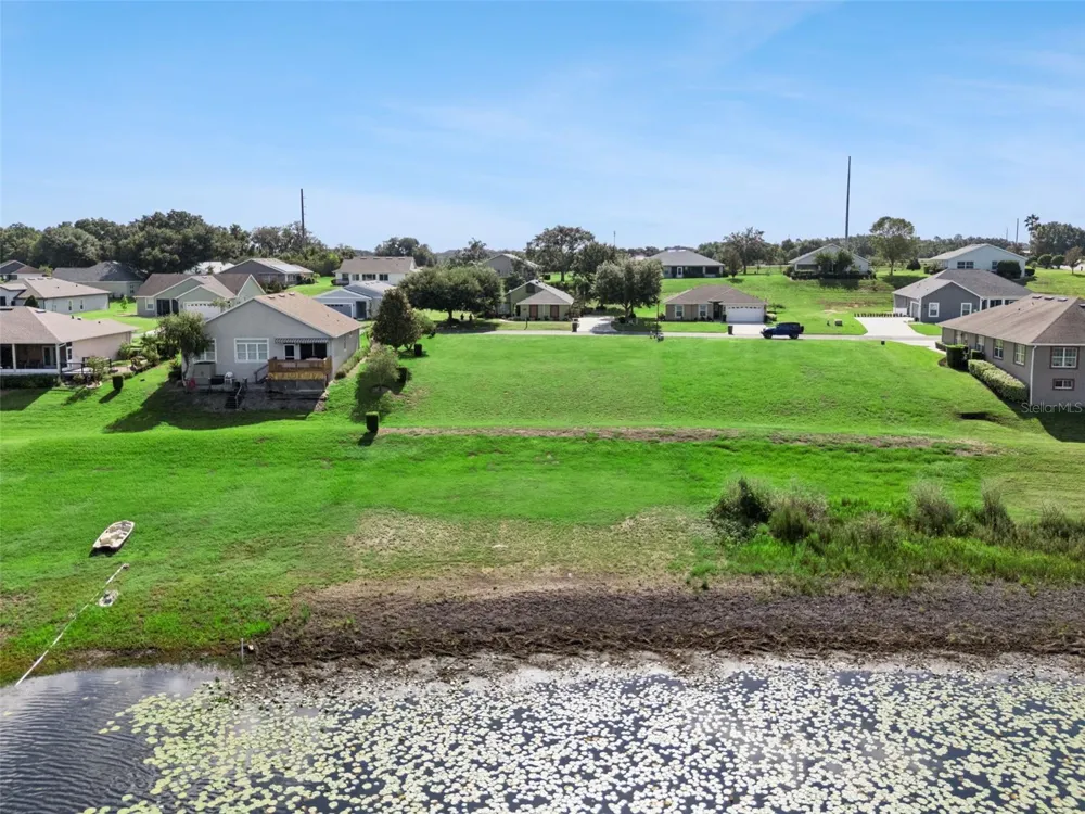 77 FAIRWAY CIRCLE #101 Umatilla, FL 32784