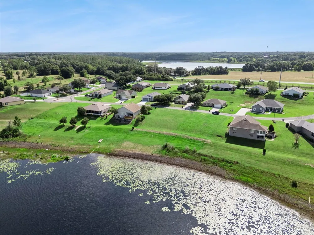 77 FAIRWAY CIRCLE #101 Umatilla, FL 32784