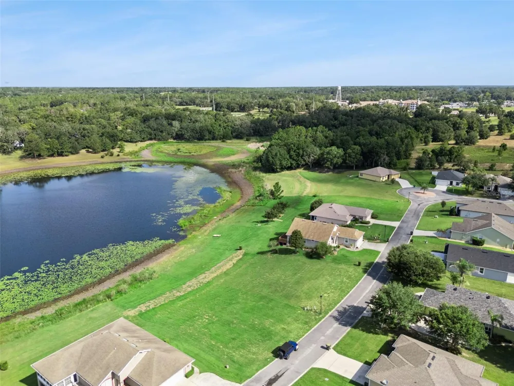 77 FAIRWAY CIRCLE #101 Umatilla, FL 32784