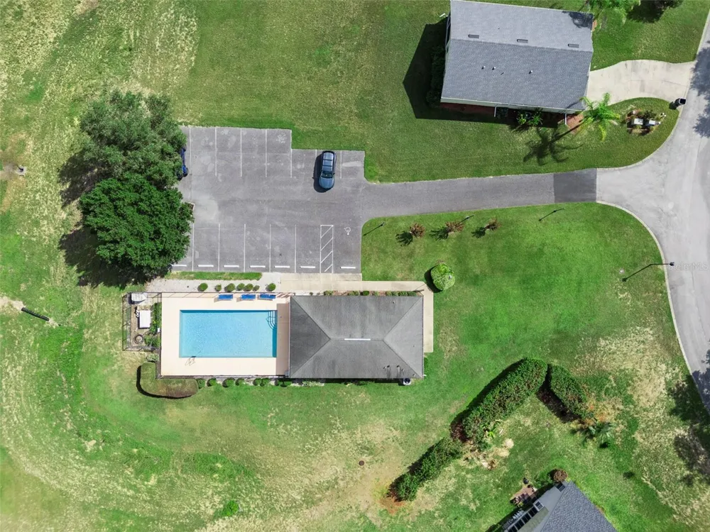 77 FAIRWAY CIRCLE #101 Umatilla, FL 32784