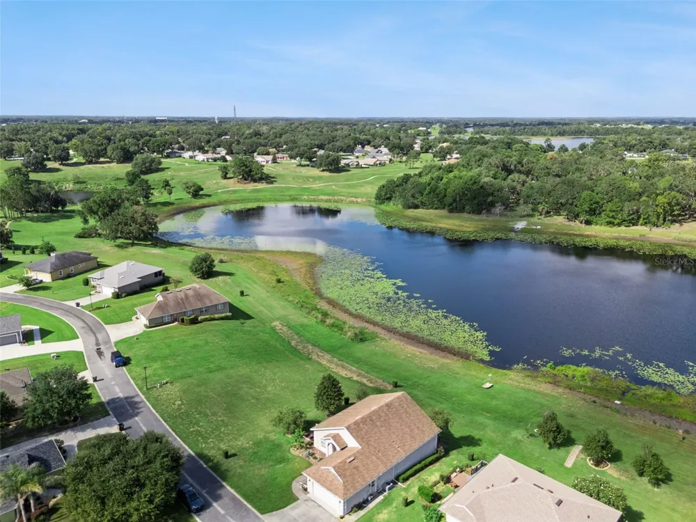 77 FAIRWAY CIRCLE #101 Umatilla, FL 32784