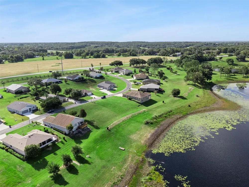77 FAIRWAY CIRCLE #101 Umatilla, FL 32784