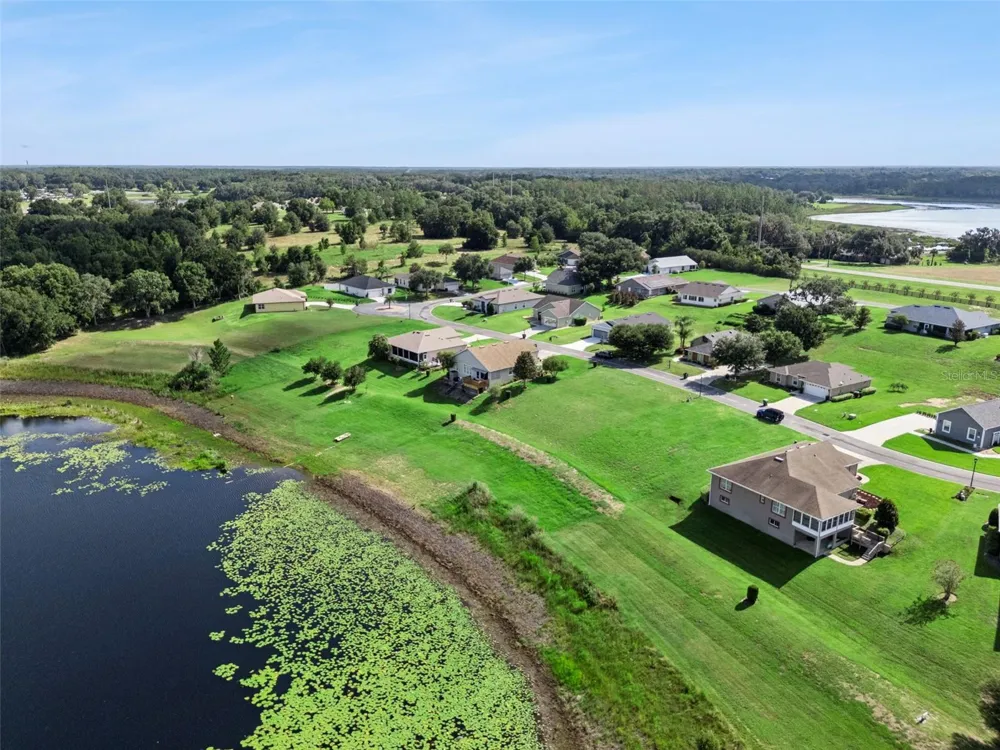 77 FAIRWAY CIRCLE #101 Umatilla, FL 32784