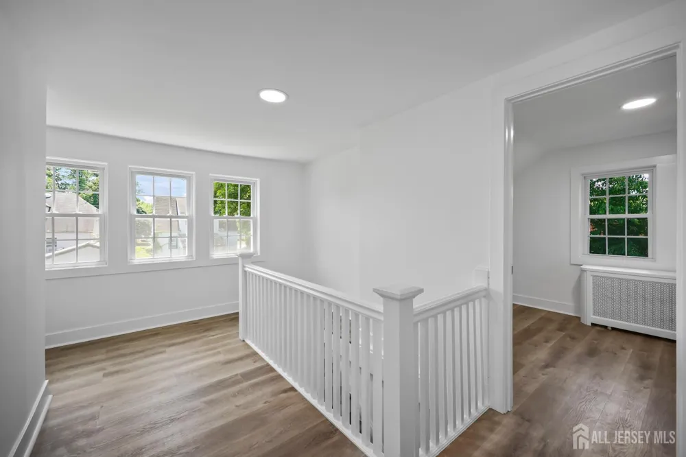 5 Monument Avenue Hamilton, NJ 08619