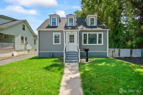 5 Monument Avenue