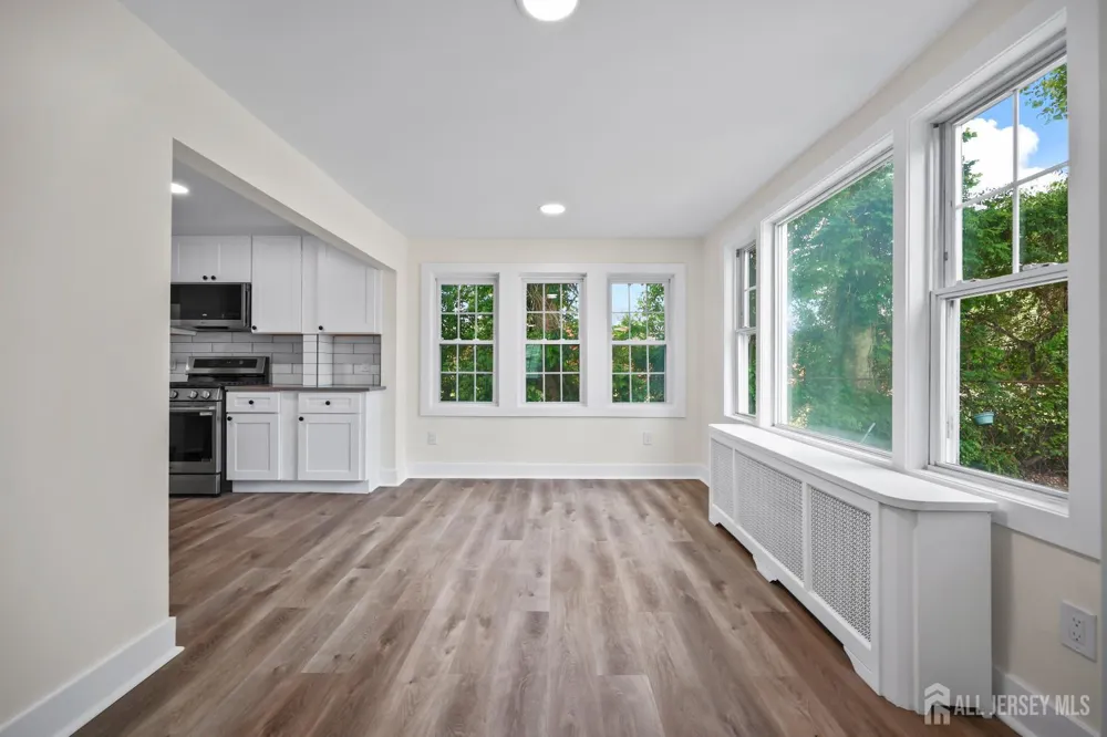 5 Monument Avenue Hamilton, NJ 08619