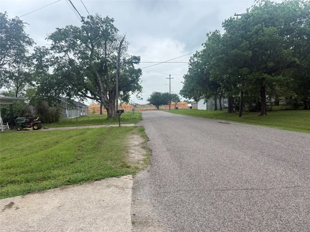 401 W Evans Avenue Bonham, TX 75418