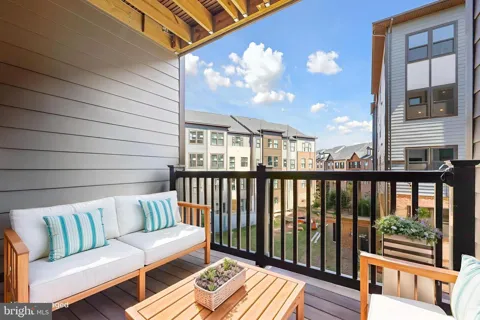 4395 PEACH LILY LANE #311