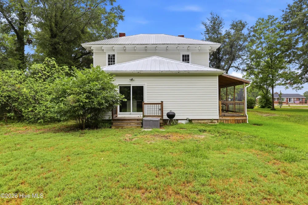 22390 Nc Highway 210 Rocky Point, NC 28457