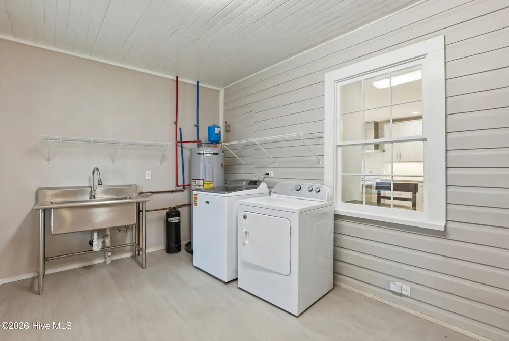 22390 Nc Highway 210 Rocky Point, NC 28457