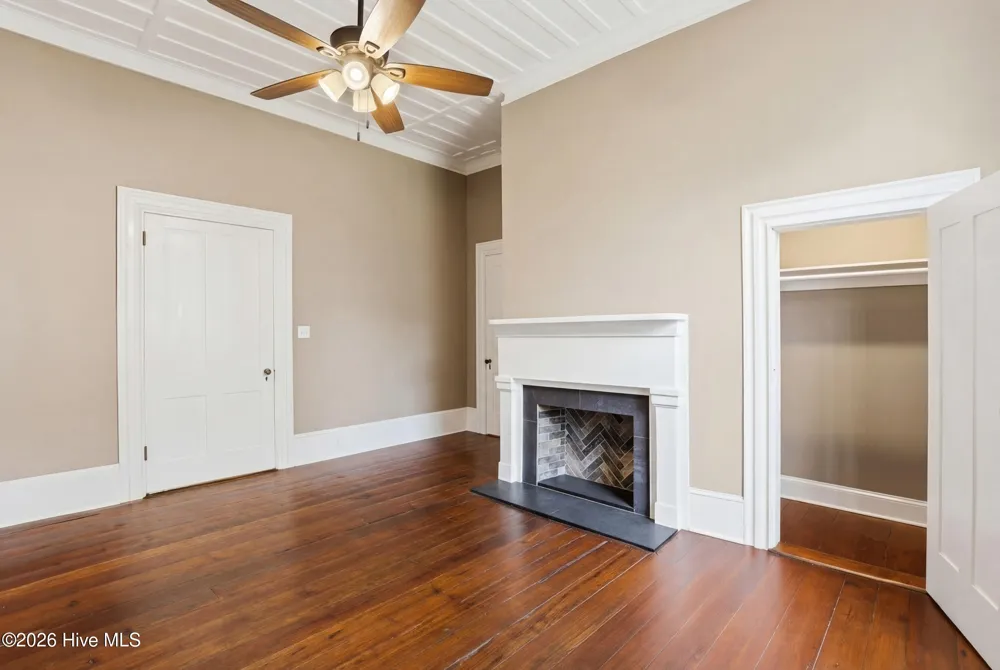 22390 Nc Highway 210 Rocky Point, NC 28457