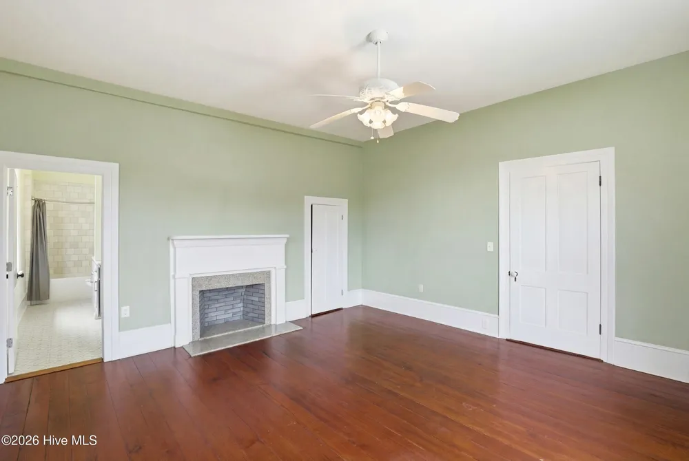 22390 Nc Highway 210 Rocky Point, NC 28457