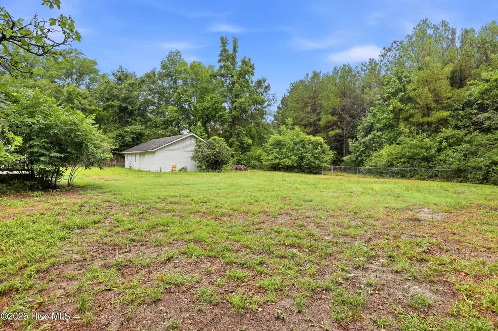 22390 Nc Highway 210 Rocky Point, NC 28457