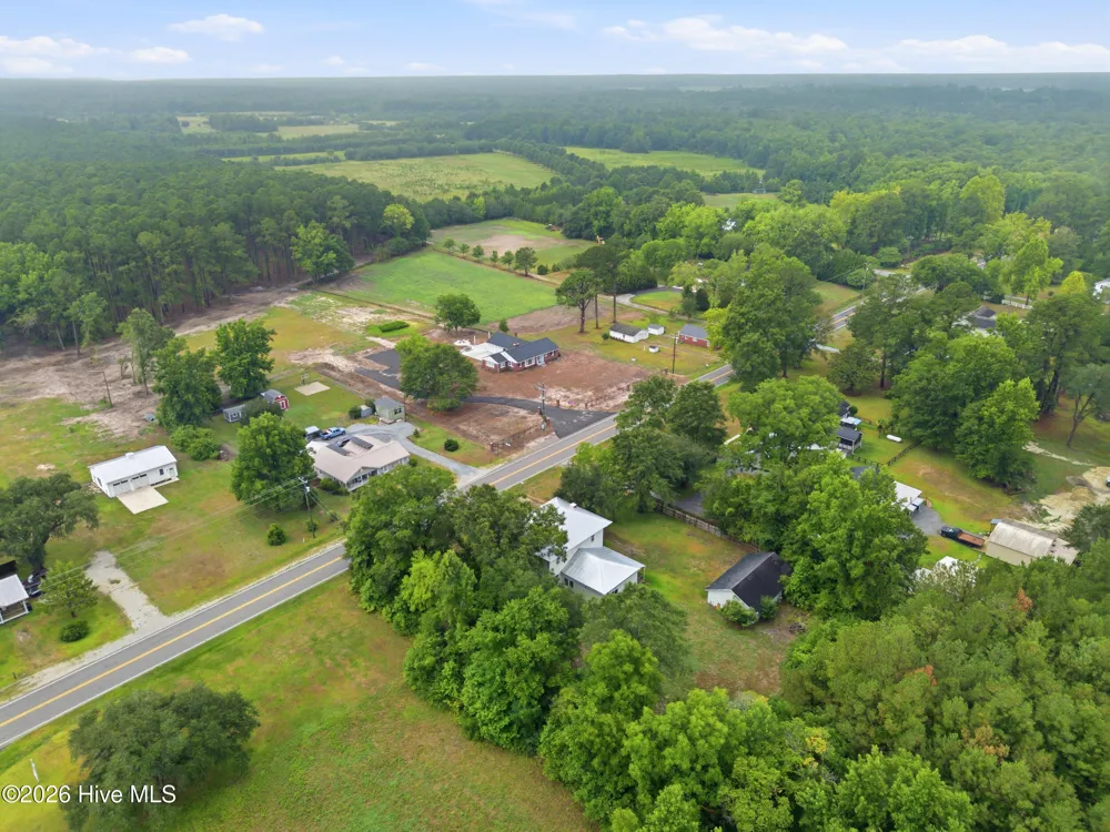 22390 Nc Highway 210 Rocky Point, NC 28457