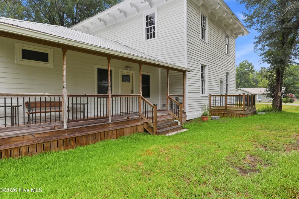 22390 Nc Highway 210 Rocky Point, NC 28457