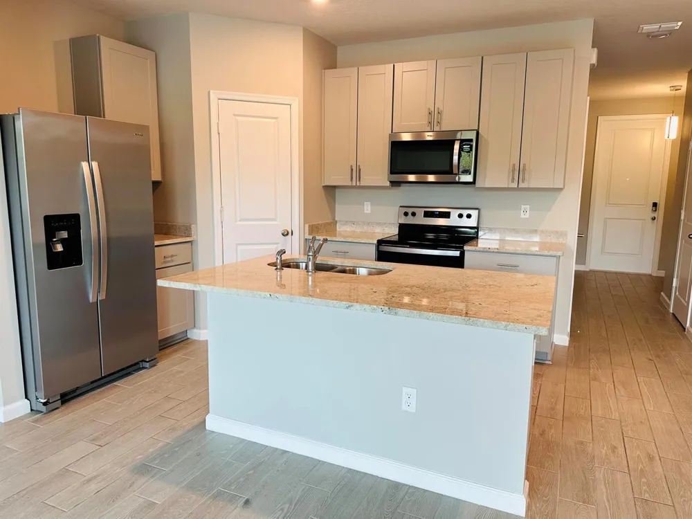 3949 SE MENTMORE LANE Stuart, FL 34997