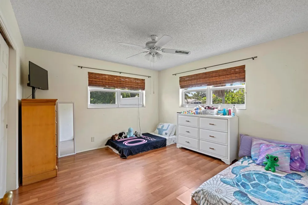 1054 OLD BOYNTON ROAD Boynton Beach, FL 33426