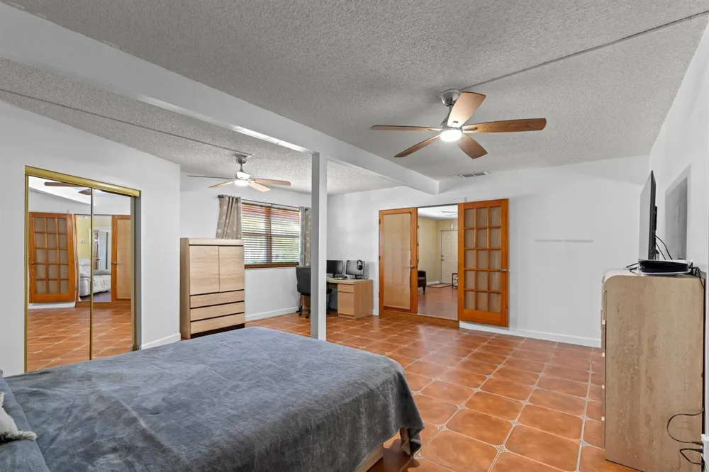 1054 OLD BOYNTON ROAD Boynton Beach, FL 33426