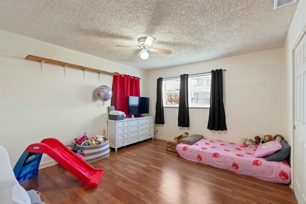 1054 OLD BOYNTON ROAD Boynton Beach, FL 33426
