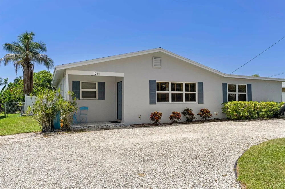 1054 OLD BOYNTON ROAD Boynton Beach, FL 33426