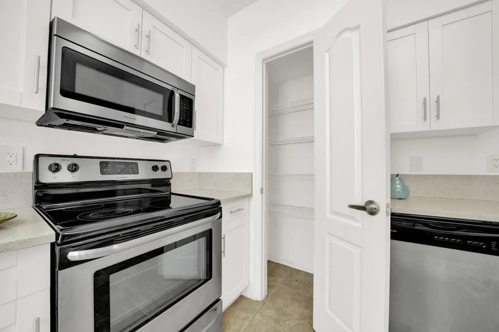 709 BELMONT PLACE #709 Boynton Beach, FL 33436