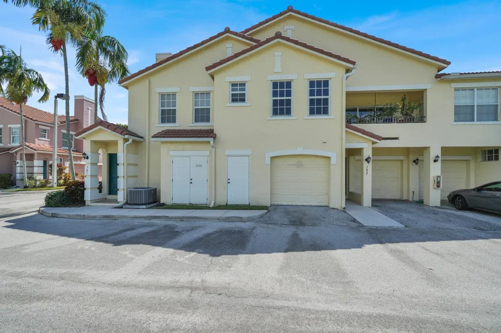 709 BELMONT PLACE #709 Boynton Beach, FL 33436