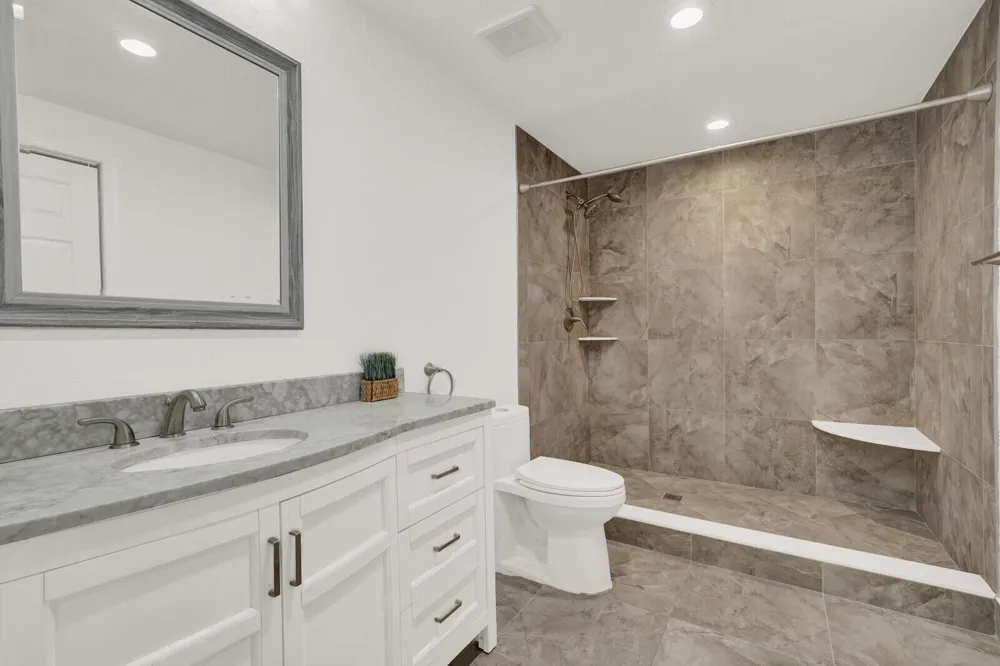 709 BELMONT PLACE #709 Boynton Beach, FL 33436
