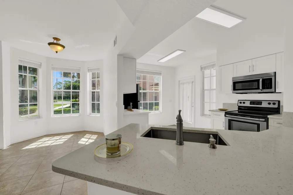 709 BELMONT PLACE #709 Boynton Beach, FL 33436