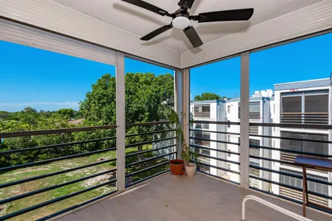 9235 SW 8th Street #502