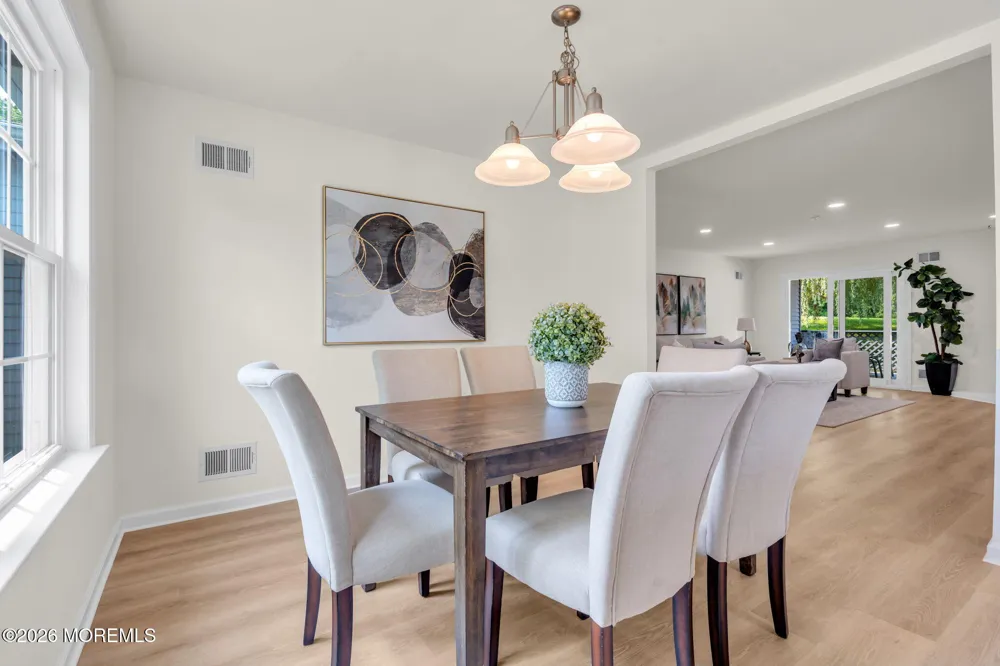 5 Lakeview Drive Marlboro, NJ 07746